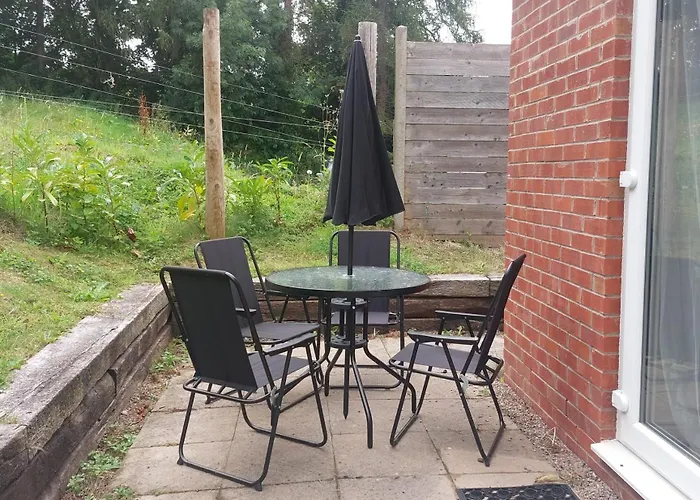 Stylish Bungalow In Symonds Yat